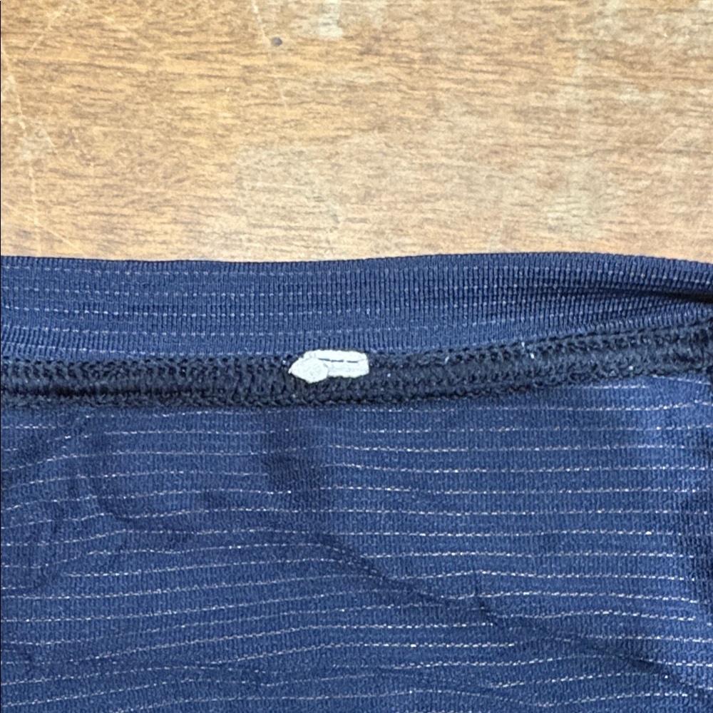 Lululemon Mens Blue Long Sleeve Shirt - Picture 8 of 8